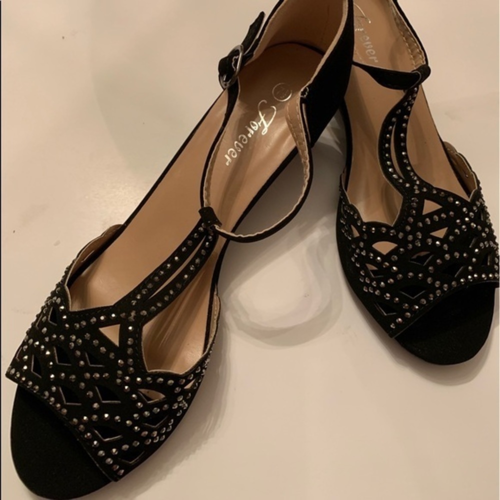 Forever Shoes Size 7 1/2 Black Suede Rhinestones